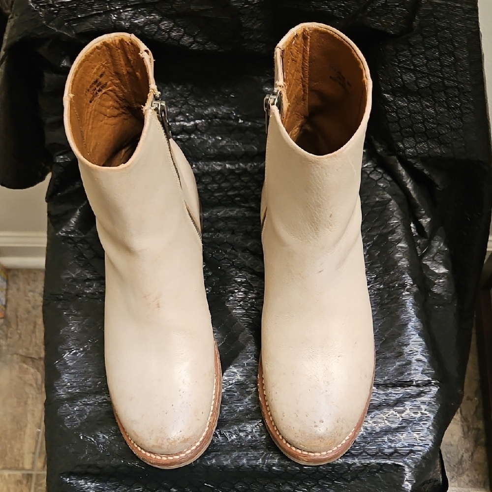 Frye Veronica Inside Zip Distressed Midcalf  Boots 8.5 - Picture 3 of 6